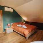Le Refuge De Kila 3*