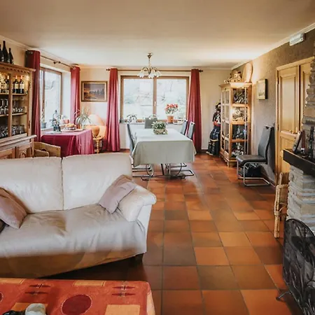 Le Refuge De Kila 3*