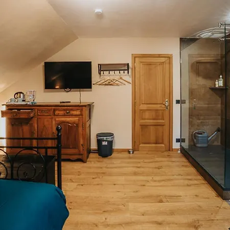 Le Refuge De Kila 와이메스